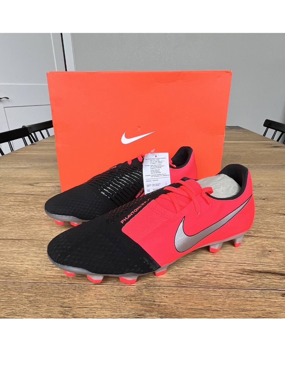 Size 10M / 11.5 W Nike Phantom Venom Academy FG Laser Crimson Silver AO0566-606